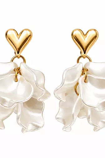Anti-tarnish jewellery, pearl-finish petals, gold-tone heart stud, dangle drop style, women's fashion