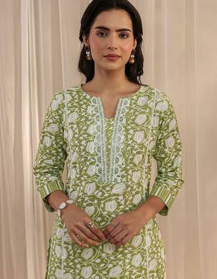 libas green floral printed cotton a-line suit set with dupatta 7