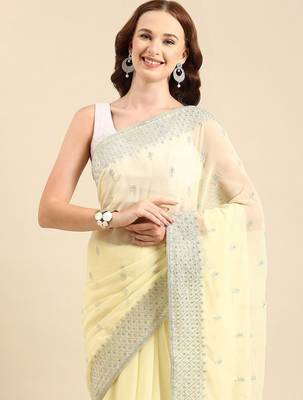 Yellow yellow & gold-toned floral embroidered saree 3