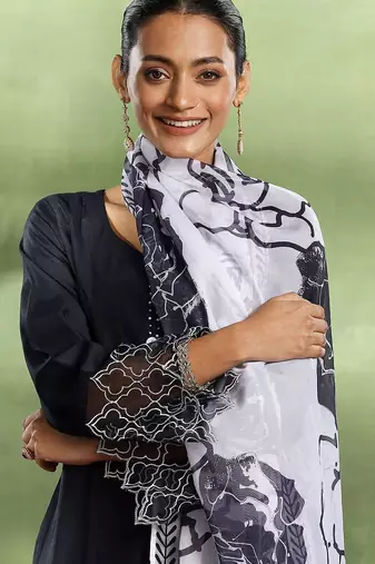 beads and stones straight kurta with trouser & dupatta