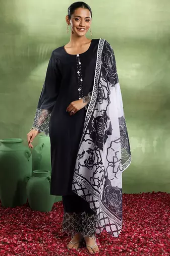 beads and stones straight kurta with trouser & dupatta