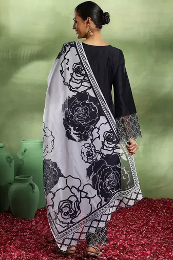 beads and stones straight kurta with trouser & dupatta