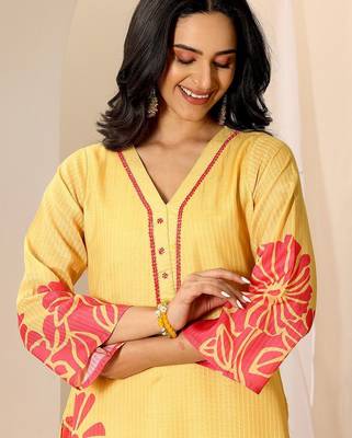floral printed v-neck kurta with trousers and dupatta 3