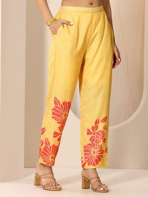 floral printed v-neck kurta with trousers and dupatta 7