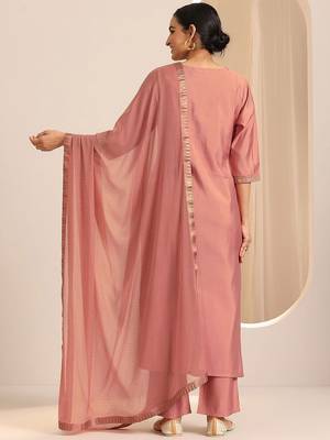 floral yoke design sequinned v-neck straight kurta with trousers and dupatta 4