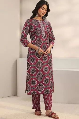 women ethnic motifs printed regular thread work kurta with trousers & with dupatta