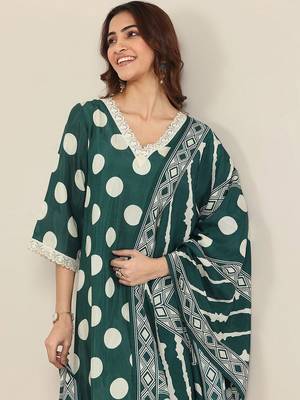 polka dot printed v neck a-line kurta with trousers & dupatta 6
