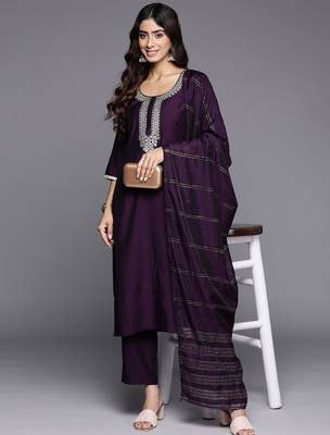 women solid kurta with trouser & dupatta 7