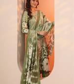 women floral printed regular kurta with trousers & with dupatta