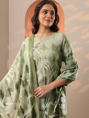 women floral printed regular kurta with trousers & with dupatta 2