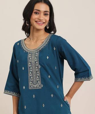 blue round neck floral zari embroidered a-line kurta with trouser and dupatta 3