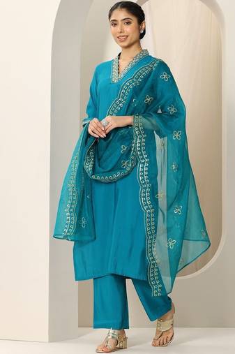 women ethnic motifs embroidered kurta with trousers & dupatta