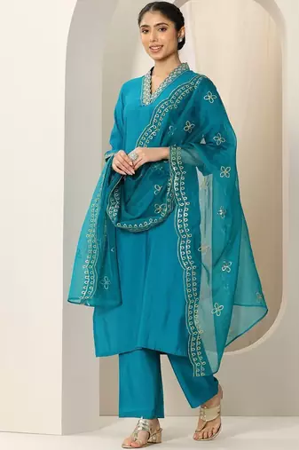 women ethnic motifs embroidered kurta with trousers & dupatta