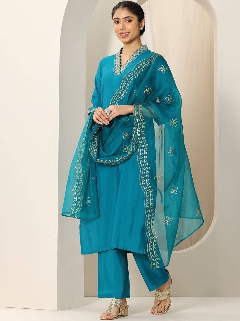 women ethnic motifs embroidered kurta with trousers & dupatta