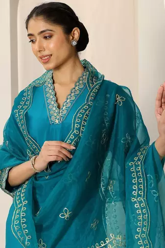 women ethnic motifs embroidered kurta with trousers & dupatta