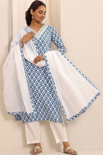 women floral printed regular thread work kurta with trousers & with dupatta