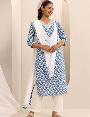 women floral printed regular thread work kurta with trousers & with dupatta 4