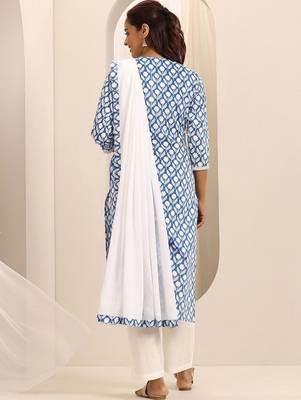 women floral printed regular thread work kurta with trousers & with dupatta 6