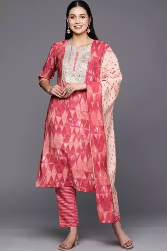 women printed regular sequinned kurta with trousers & with dupatta