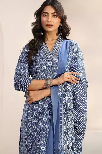 women ethnic motifs printed regular kurta with trousers & with dupatta