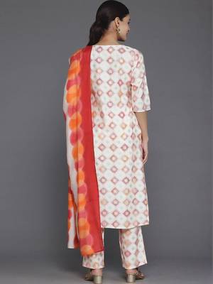 women printed regular thread work kurta with trousers & with dupatta 3