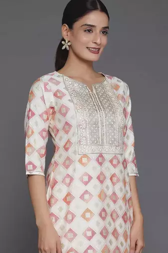 women printed regular thread work kurta with trousers & with dupatta