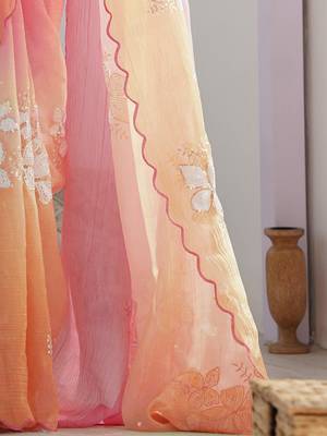 Pink pink embellished  chiffon sarees 5