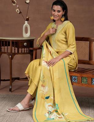floral yoke design thread work notch neck straight kurta with trousers & dupatta 6