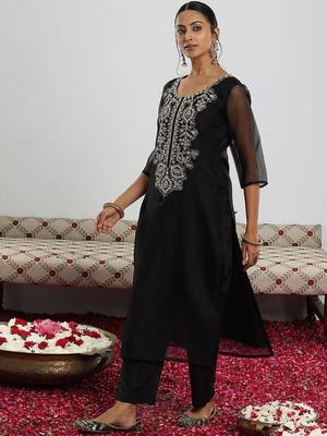 black floral yoke design sequinned kurta with trouser & dupatta 4