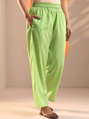 women ethnic motifs printed regular thread work kurta with trousers & with dupatta 2
