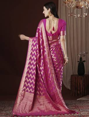 Pink woven design zari  kanjeevaram saree 3