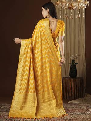 Yellow ethnic motif zari woven kanjeevaram saree 3