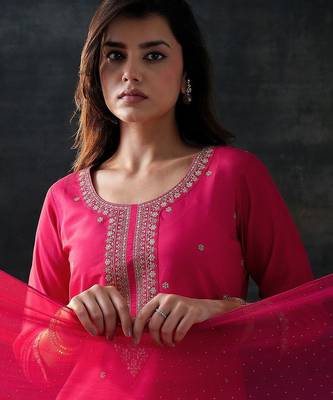 women ethnic motifs embroidered kurta with churidar & dupatta 6