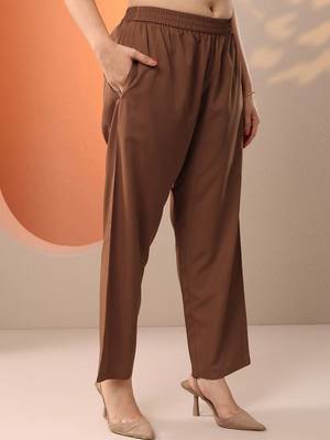 women ethnic motifs printed regular kurta with trousers & with dupatta 3