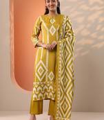 ethnic motifs printed straight kurta with trousers & dupatta