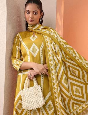 ethnic motifs printed straight kurta with trousers & dupatta 6