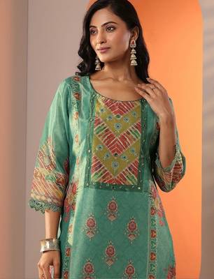 women ethnic motifs printed regular mirror work kurta with trousers & with dupatta 2