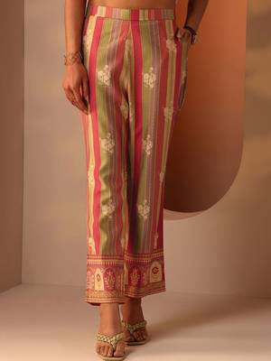 women ethnic motifs printed regular kurta with trousers & with dupatta 4