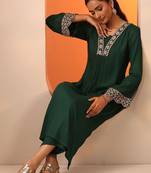 women ethnic motifs regular thread work kurta with trousers