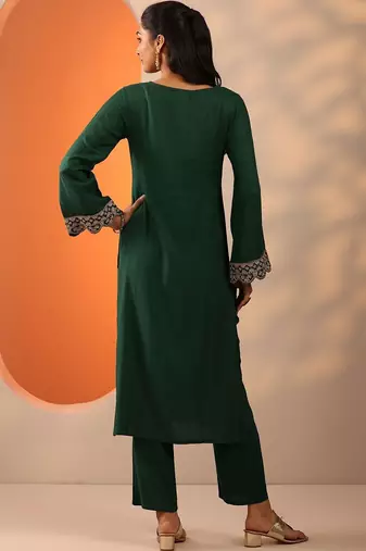 women ethnic motifs regular thread work kurta with trousers