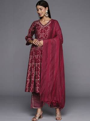 women floral printed empire kurta with trousers & with dupatta 1