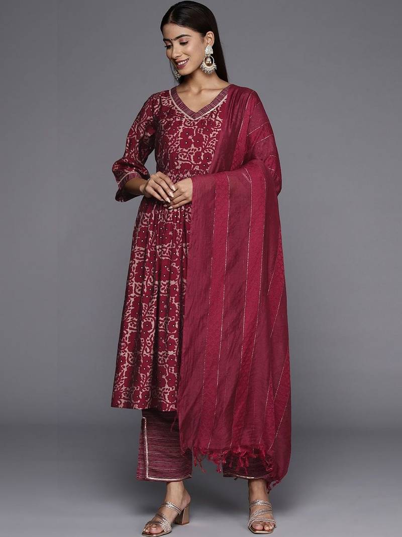 women floral printed empire kurta with trousers & with dupatta
