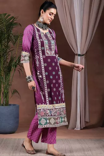 women ethnic motifs printed regular kurta with trousers
