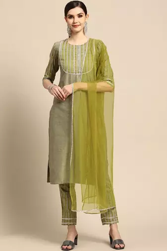women yoke design regular kurta with trousers & with dupatta