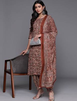 women floral printed regular kurta with patiala & with dupatta 4