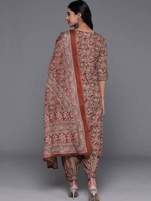 women floral printed regular kurta with patiala & with dupatta 5