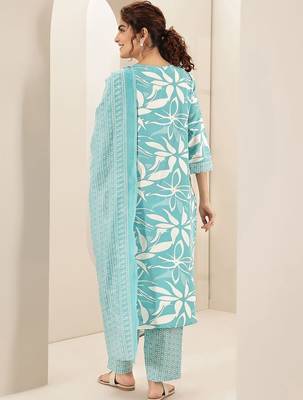 women floral printed regular thread work kurta with trousers & with dupatta 6