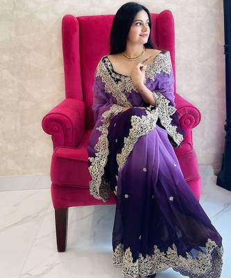 Purple purple & gold-tones floral embroidered saree 4