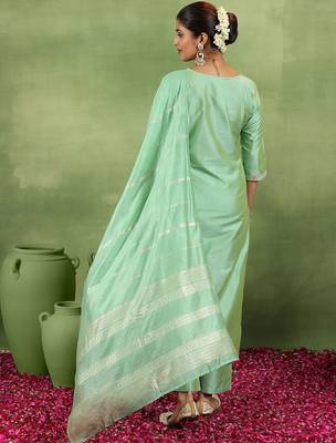 women ethnic motifs yoke design regular kurta with trousers & with dupatta 5