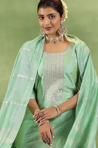 women ethnic motifs yoke design regular kurta with trousers & with dupatta